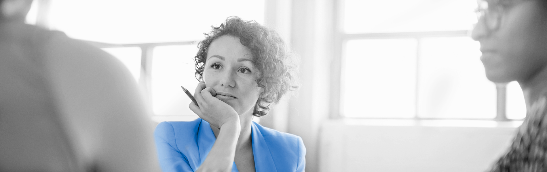 Foto van vrouw met blauw jasje