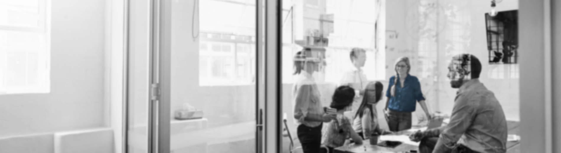 Foto team in gesprek